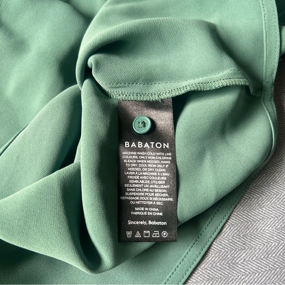 Aritzia Babaton Nylon Cowl Neck Green
Long Sleeve Top‎ Size 2XS New - Picture 12 of 14